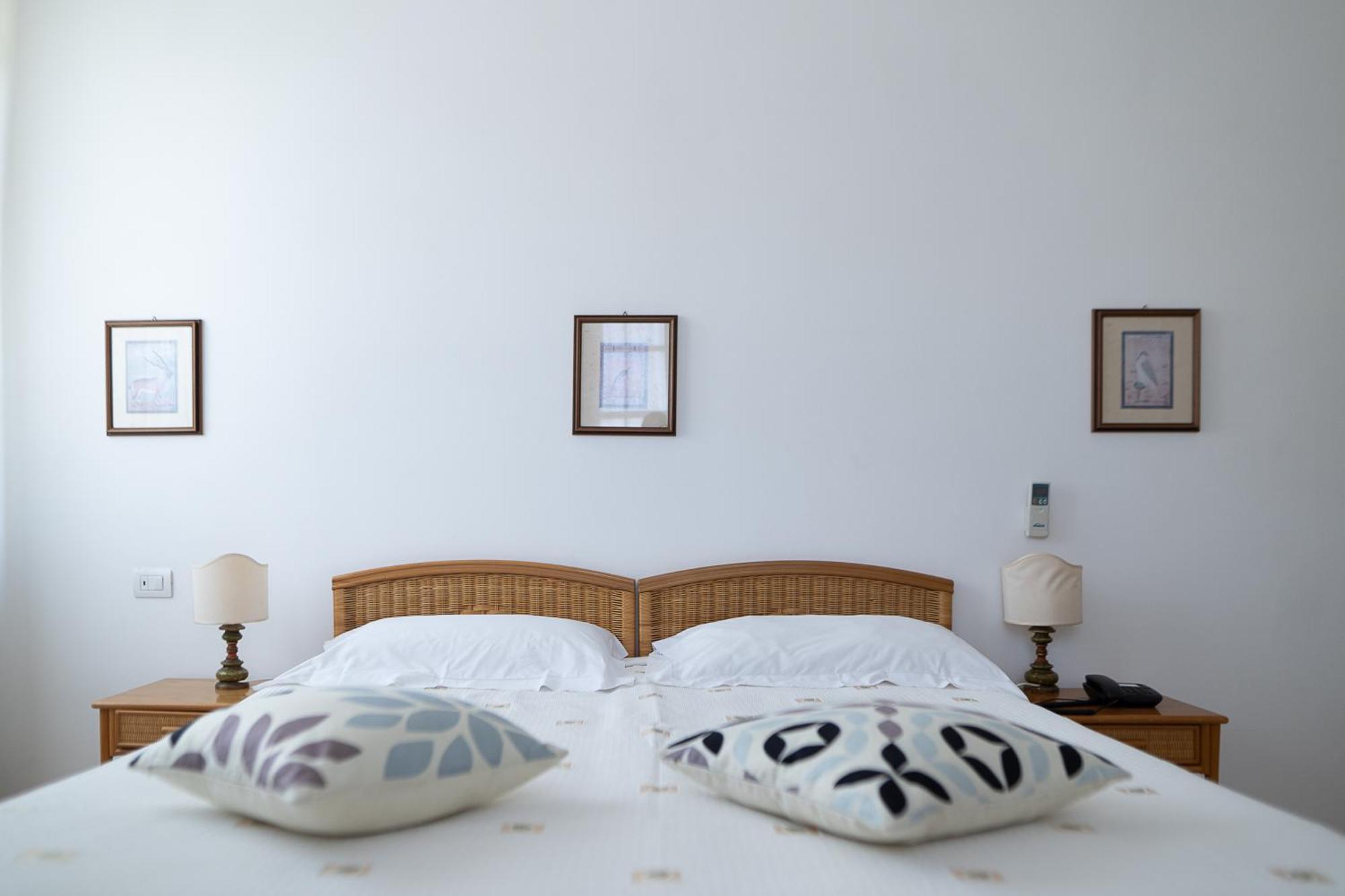 Hotel Bellonda フォルテ・デイ・マルミ エクステリア 写真